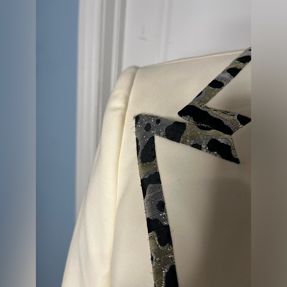 🦋SOLD🦋Dolce and Gabbana Virgin Wool Peacoat - Picture 8 of 13